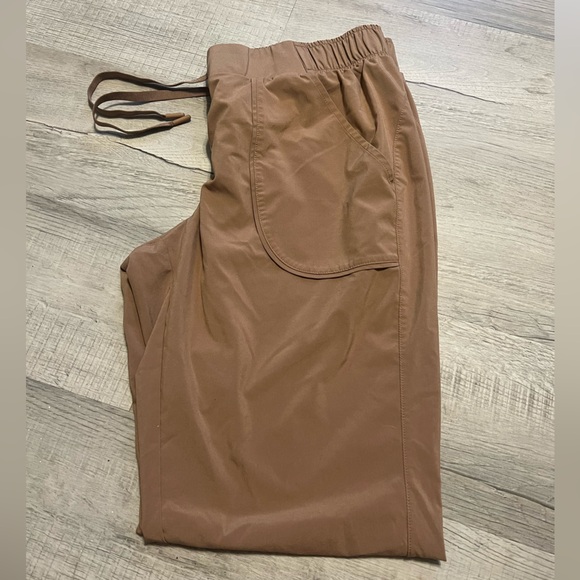 Target pants All in Motion size medium - Picture 1 of 6